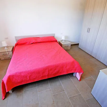 Charming House In Is Potettus With Private Garden *