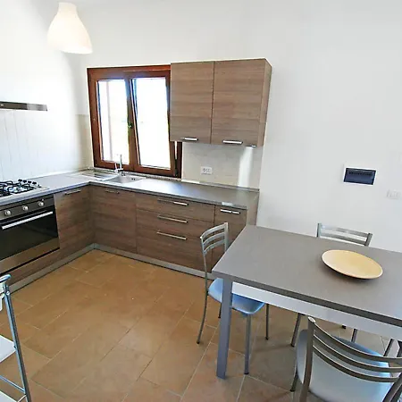 Charming House In Is Potettus With Private Garden Semesterbostad
