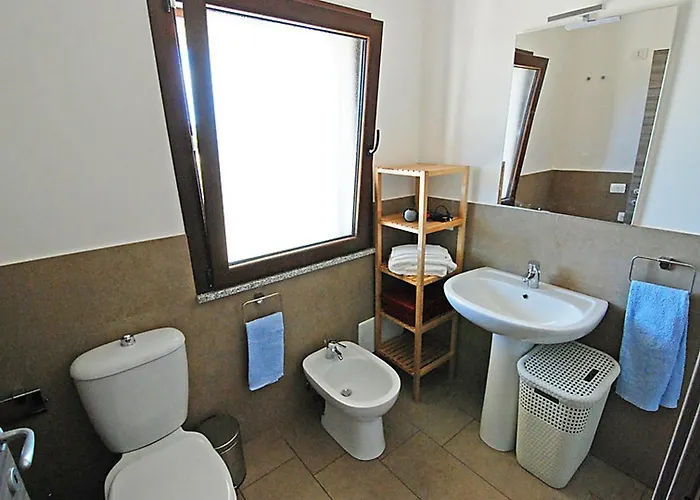 Charming House In Is Potettus With Private Garden *